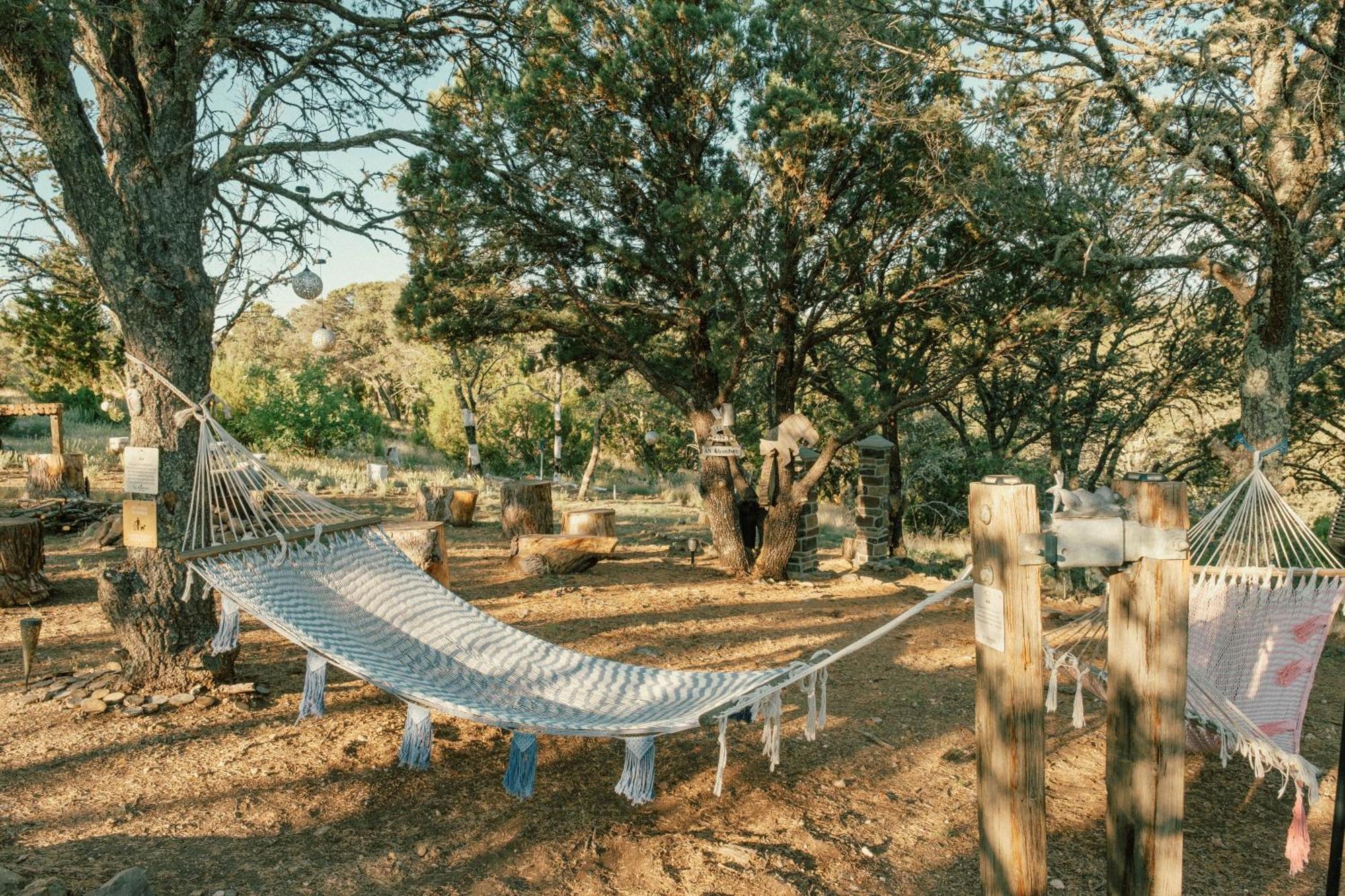 Ashley's Treehouse At El Mistico Ranch * Nogal