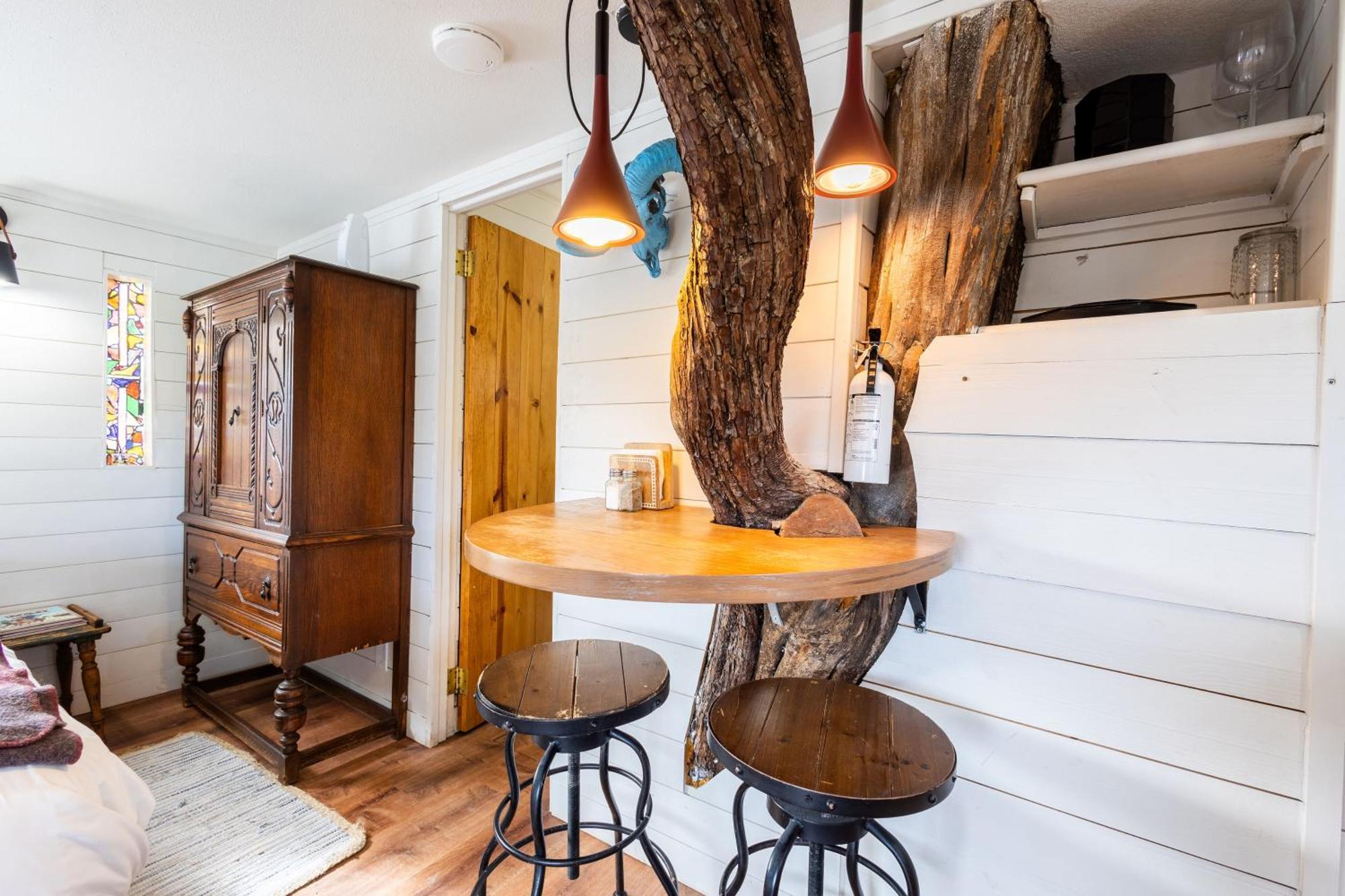 Ashley's Treehouse At El Mistico Ranch Holiday home
