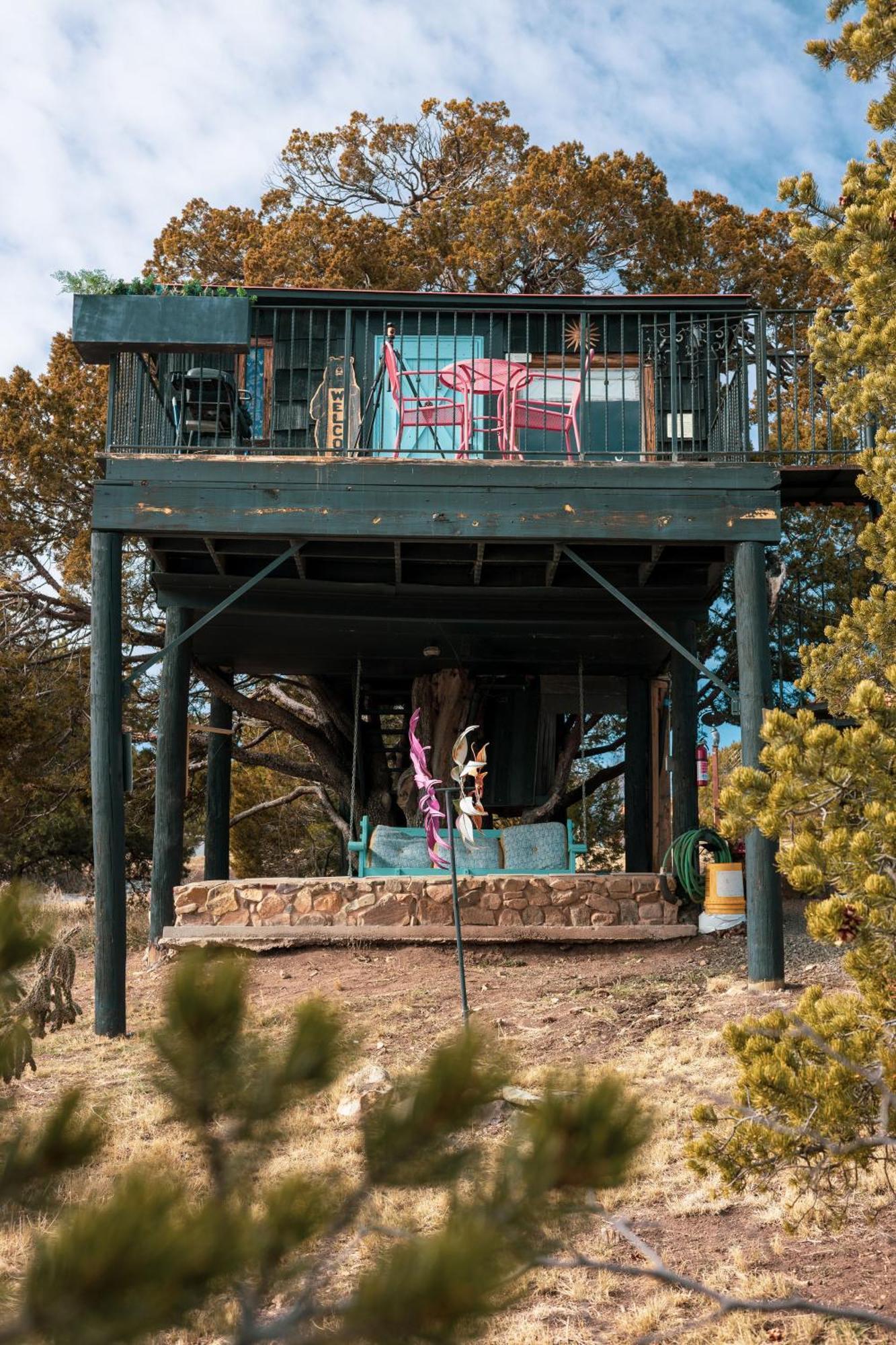 Ashley's Treehouse At El Mistico Ranch Holiday home